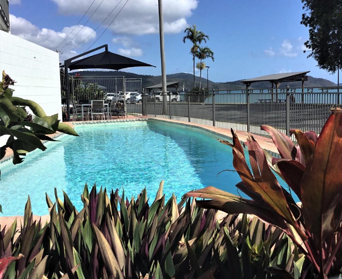 Whitsunday Waterfront Apartments Airlie Beach Exterior foto