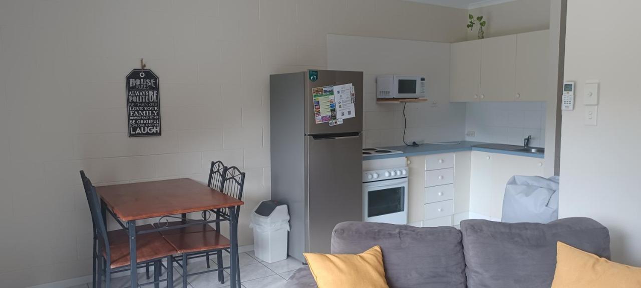 Whitsunday Waterfront Apartments Airlie Beach Exterior foto
