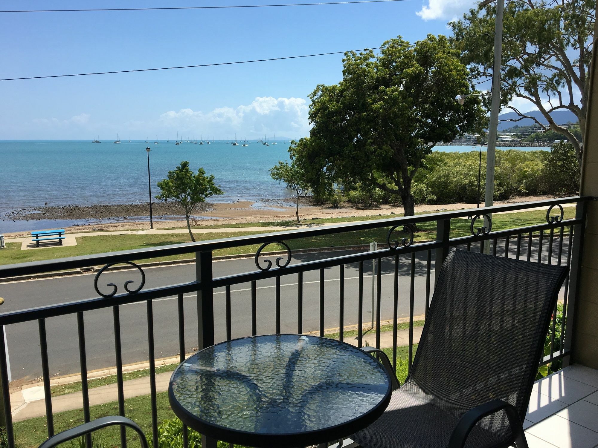 Whitsunday Waterfront Apartments Airlie Beach Exterior foto